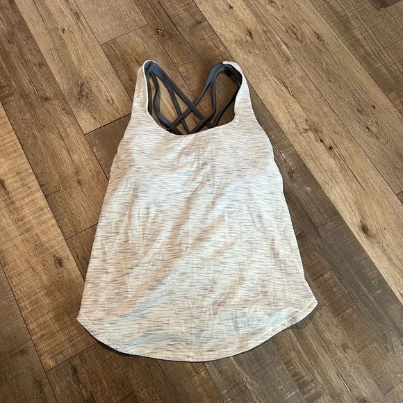 Tops - Lululemon sports bra tank top size 6